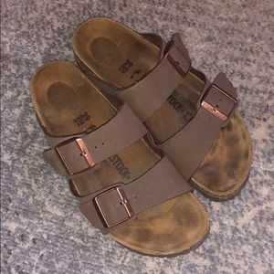 Brown 2 strap Birkenstock’s